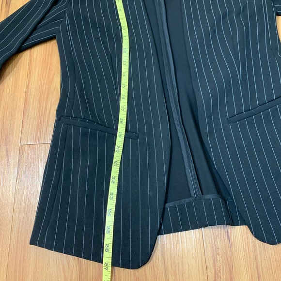 DKNY Pinstripe Black Fitted Blazer Jacket - Picture 10 of 10
